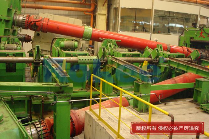 天津钢管公司大型主传动万向轴